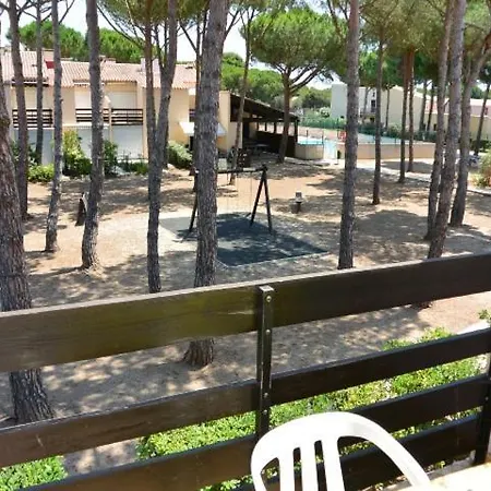 Studio In With Swimming Pool 156 شقة