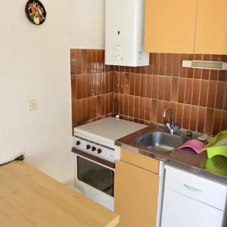 Studio In With Swimming Pool 156 آجد