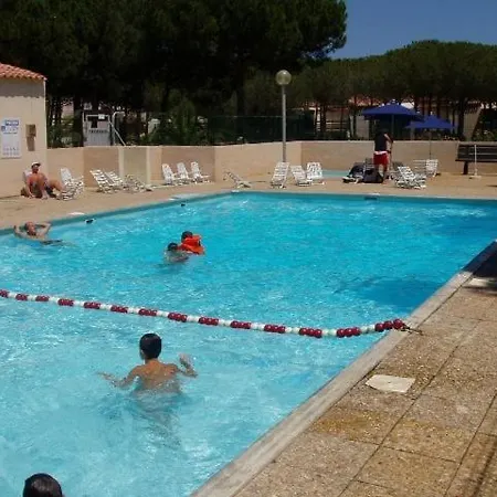 شقة Studio In With Swimming Pool 156